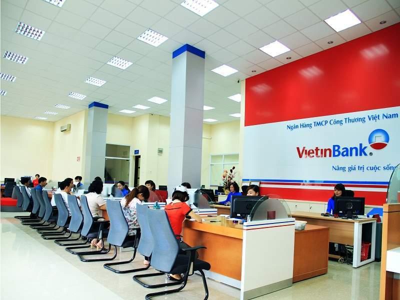 Làm thẻ ATM VietinBank tại quầy giao dịch